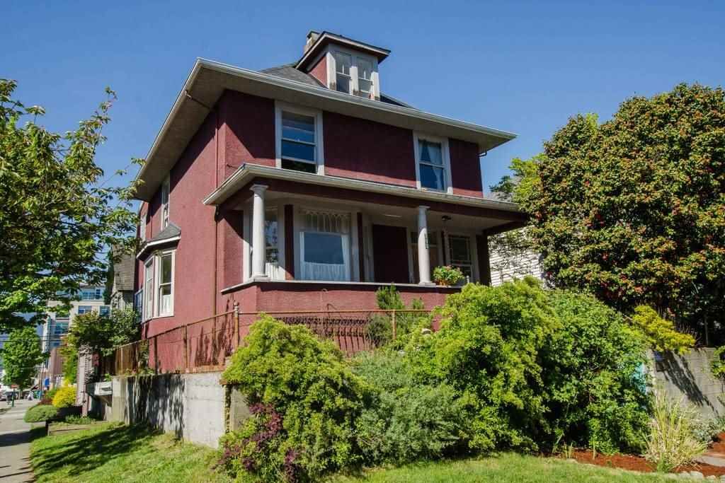 I have sold a property at 601 PENDER ST E in Vancouver
